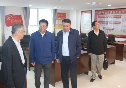 青海省副省長、省國資委黨委書記、主任王黎明，蒞臨省物產(chǎn)集團調(diào)研指導工作
